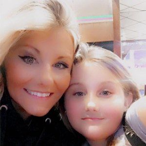 Meet your Posher, Carri